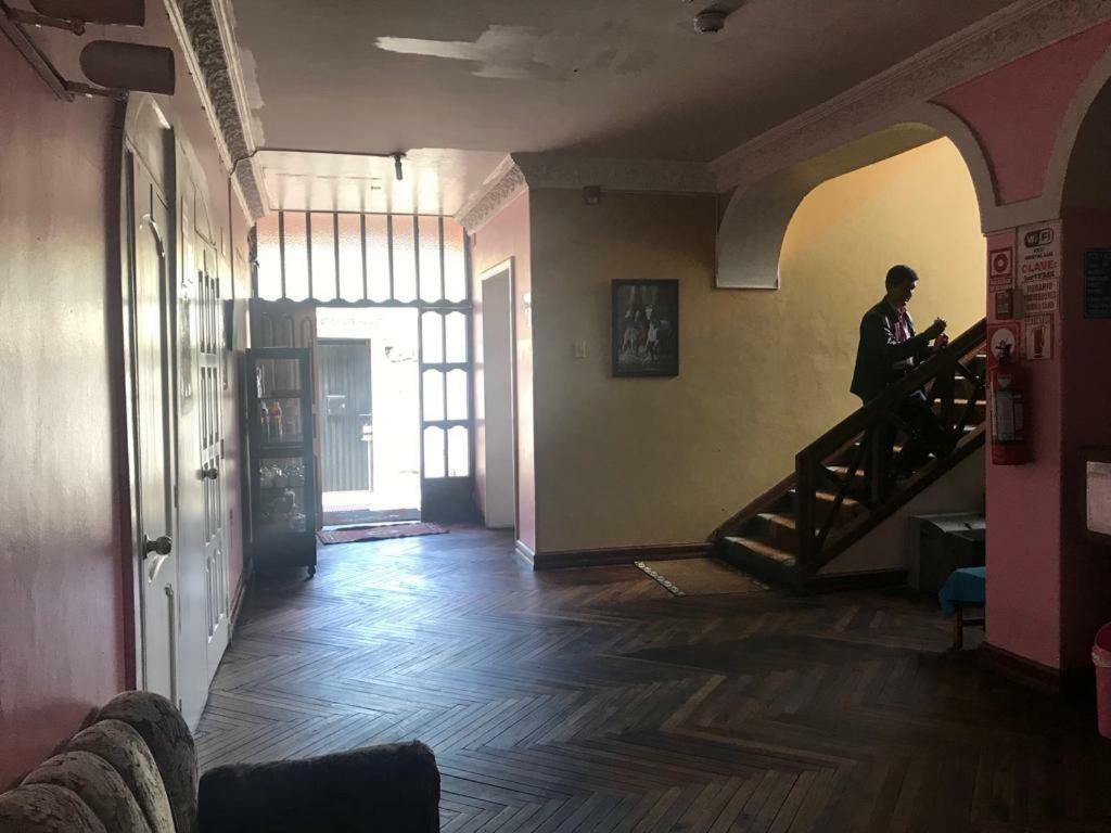 Hostel Luz Robles Quito Exterior photo